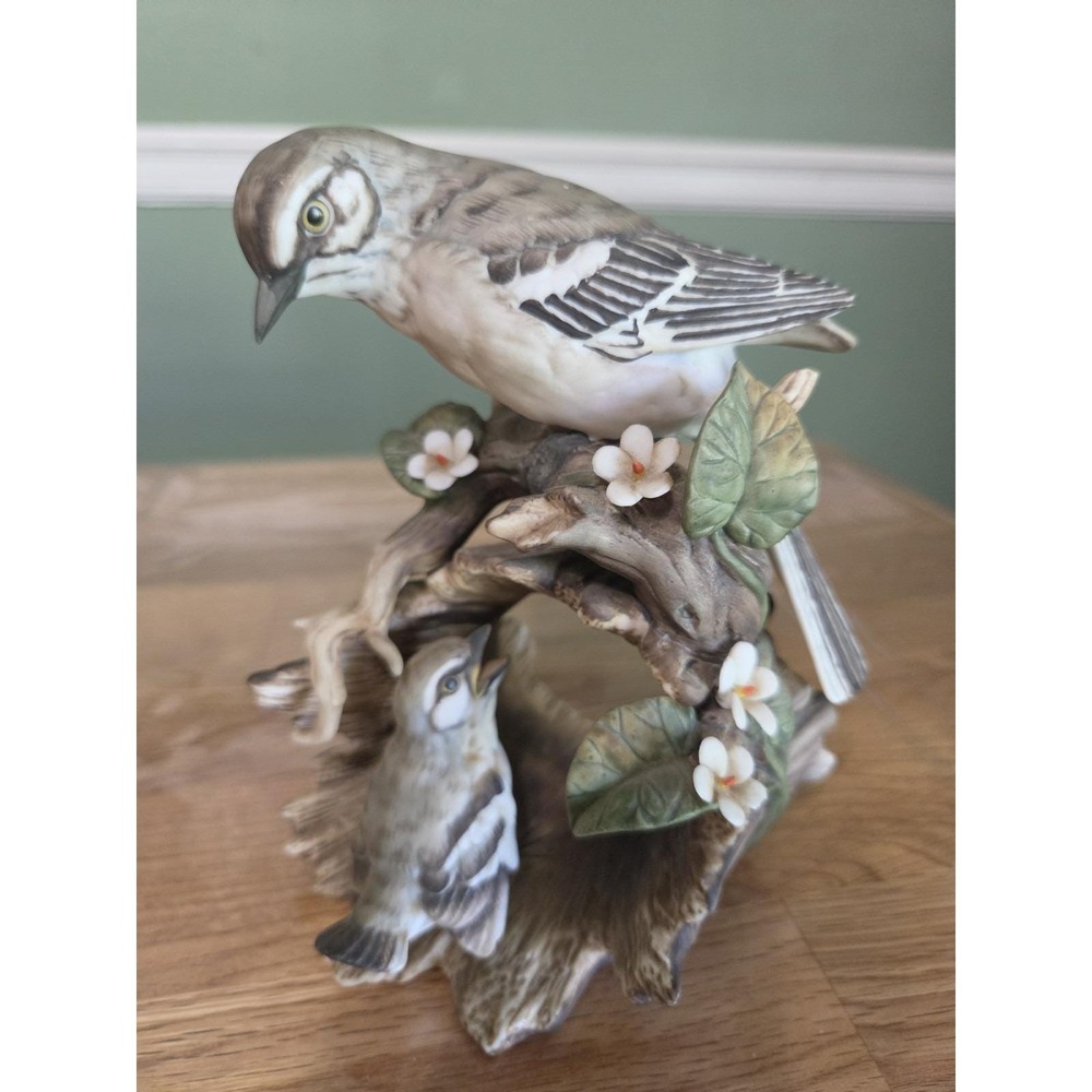 Vintage Masterpiece Porcelain 1979 by Homco Mother Mocking Bird with Baby 6 Inch